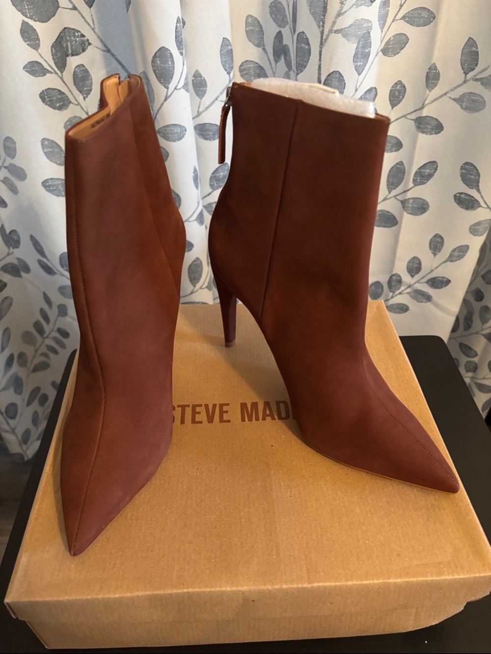 Steve Madden Halena Brown Nubuck Pointed-Toe Stiletto Ankle Boots Size 11